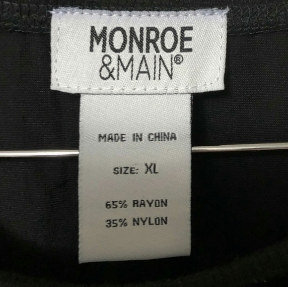 Monroe&Main size XL velvet top 3/4 sleeves - Picture 4 of 6